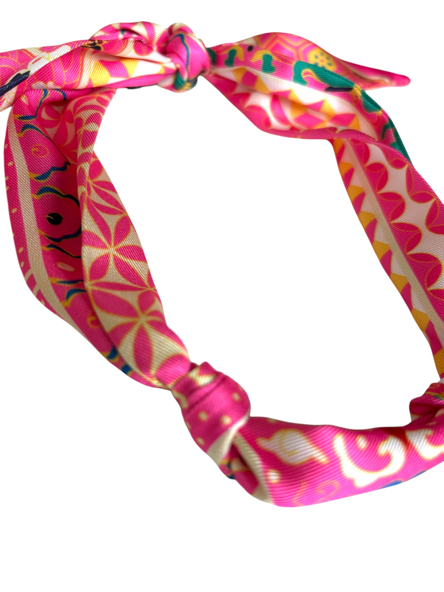 Poppy scarf necklace