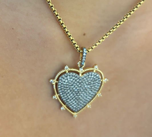 Glittering heart necklace