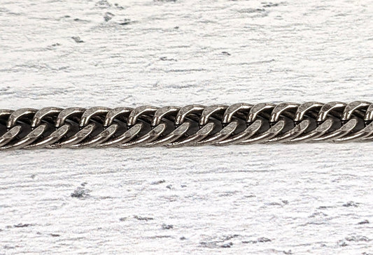 Double curb chain