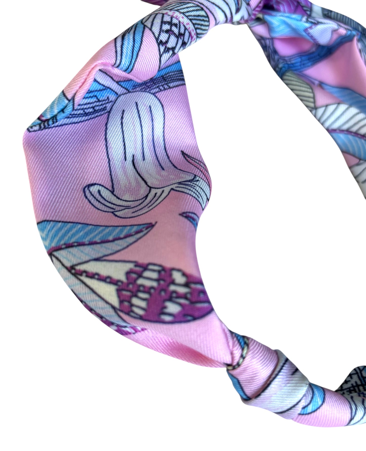Waverly scarf necklace