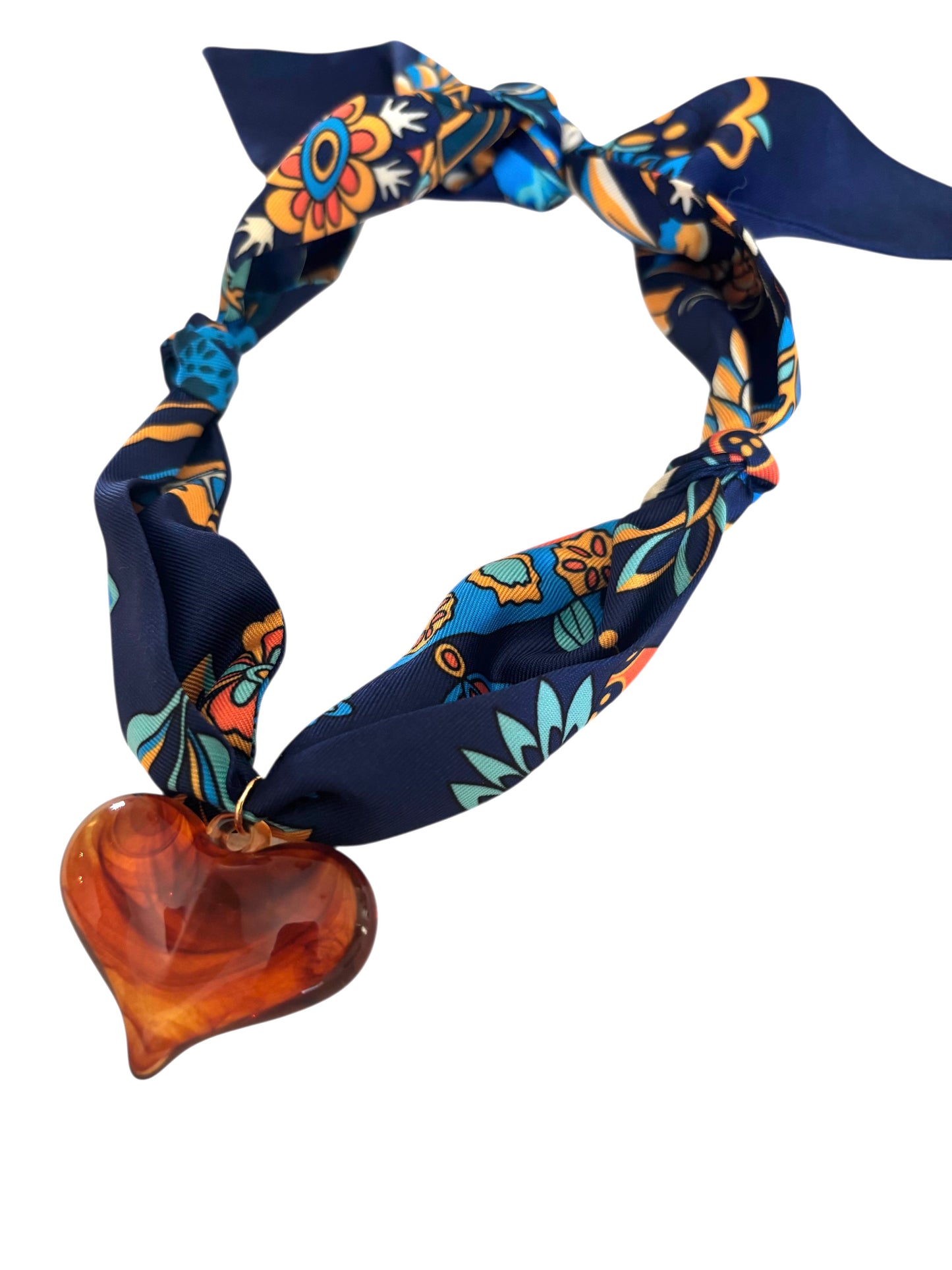 Charleston scarf necklace