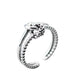 Knotted up ring silver