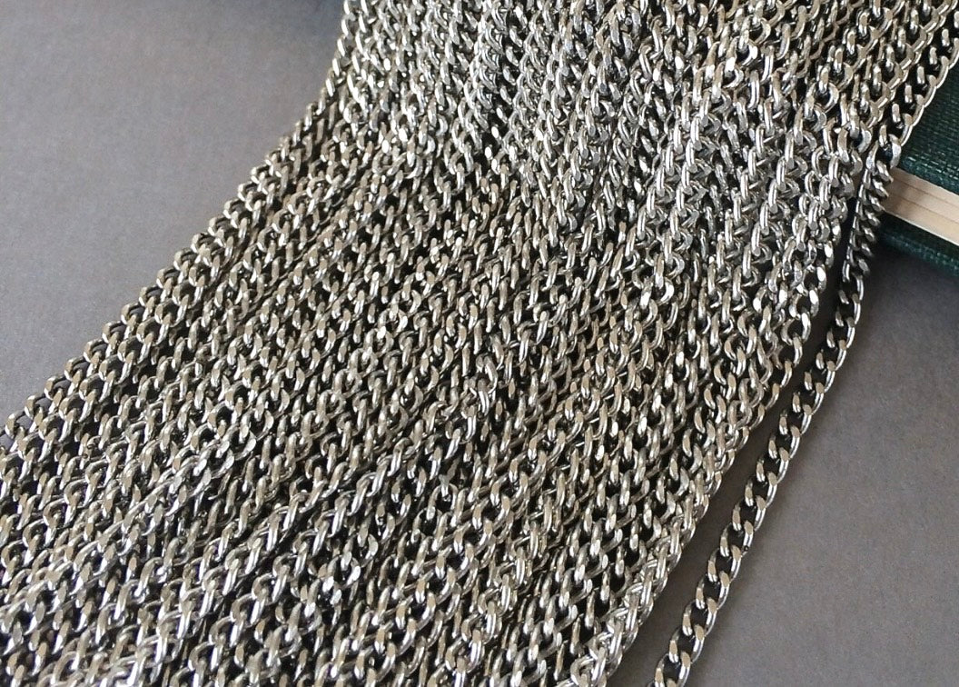 Silver curb chain